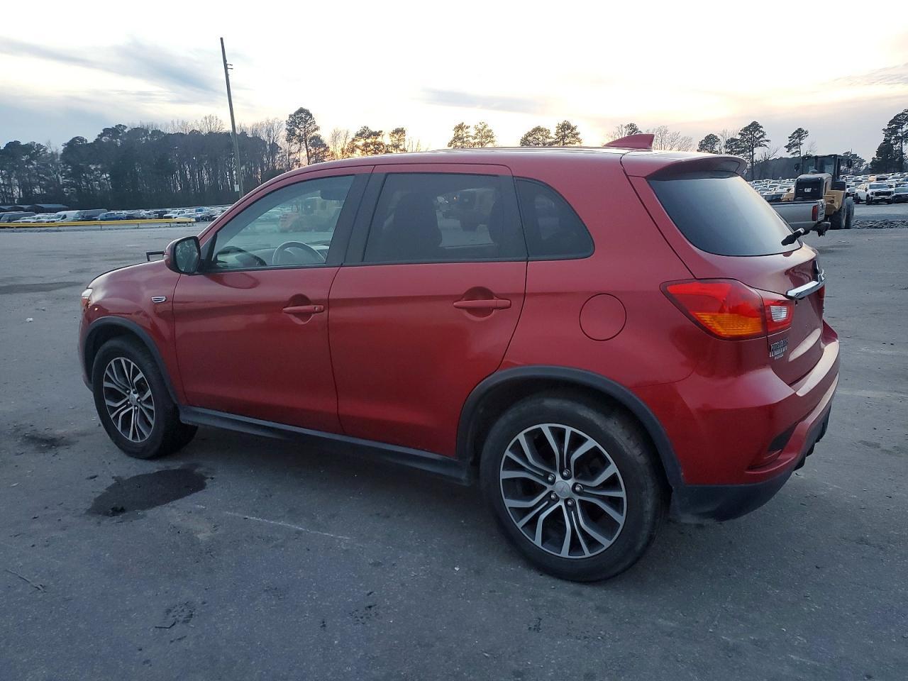 2019 Mitsubishi Outlander Sport Es - Image 2