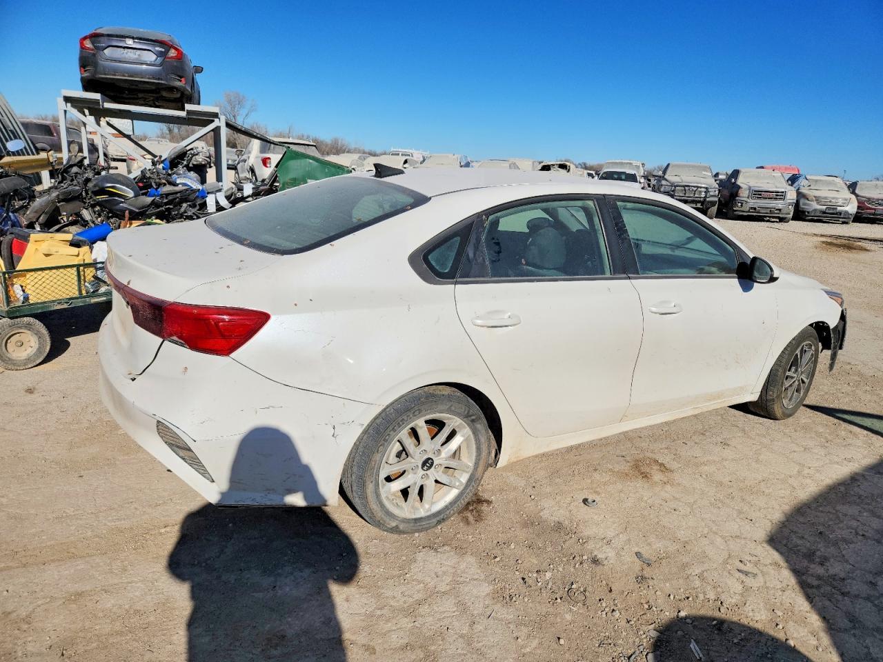 2022 Kia Forte Fe - Фото 3