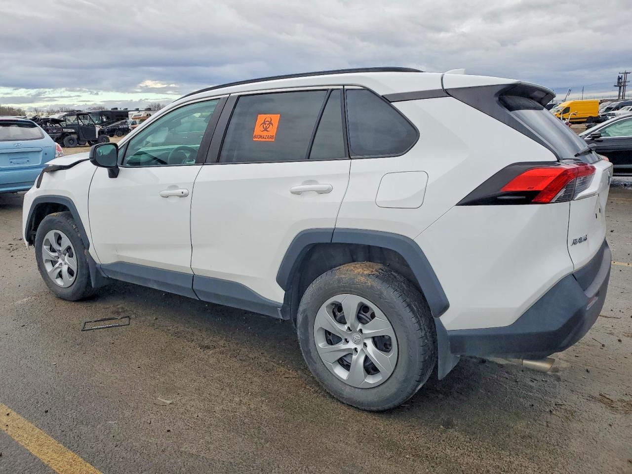 2021 Toyota Rav4 Le - Фото 2
