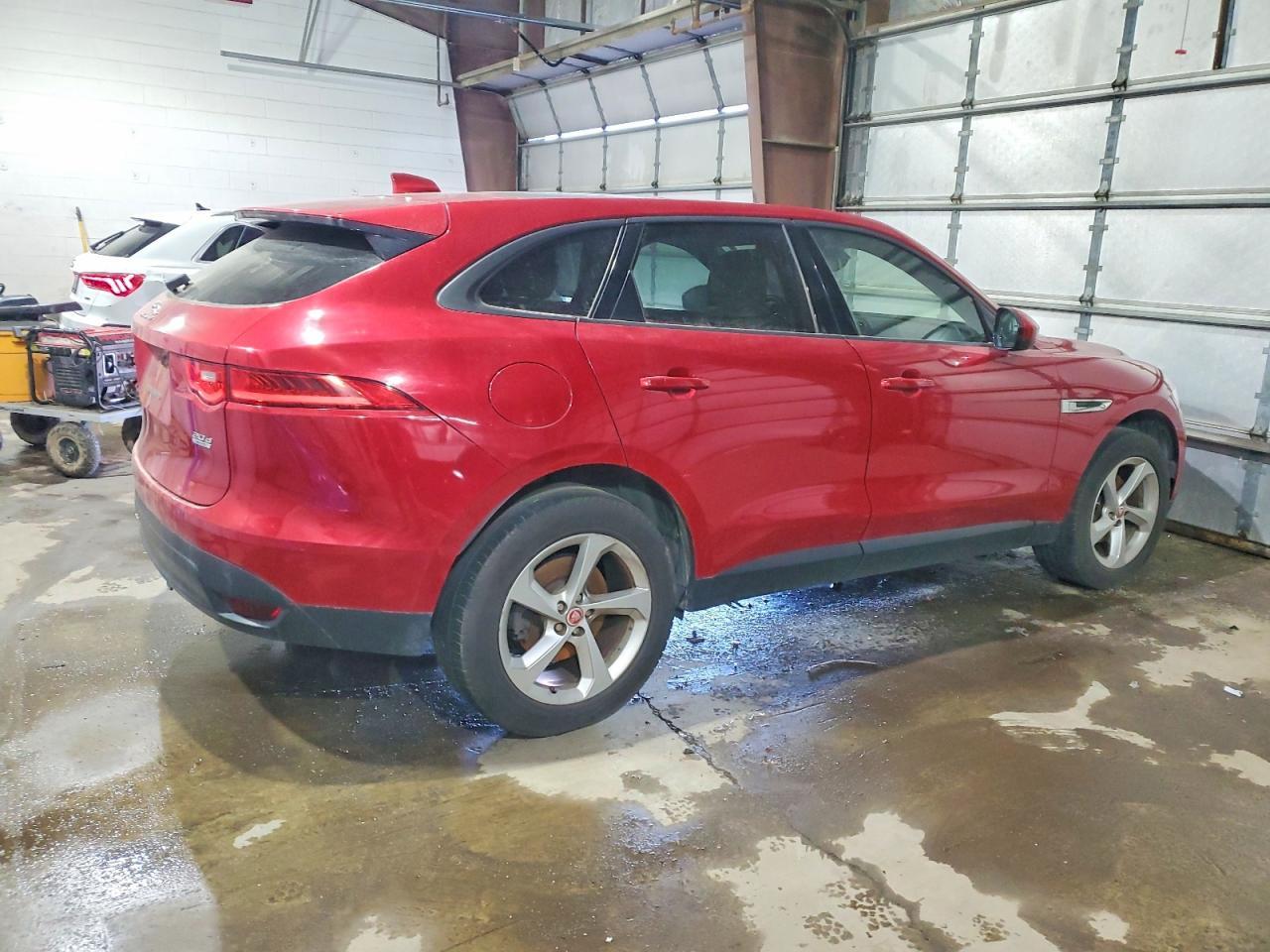 2017 Jaguar F-Pace Premium - Image 3