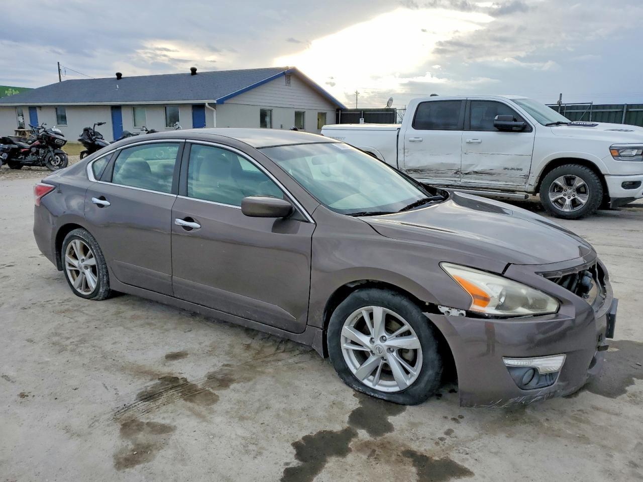 2015 Nissan Altima - Фото 4