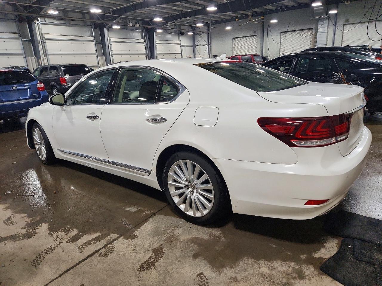 2013 Lexus Ls 460 - Фото 2