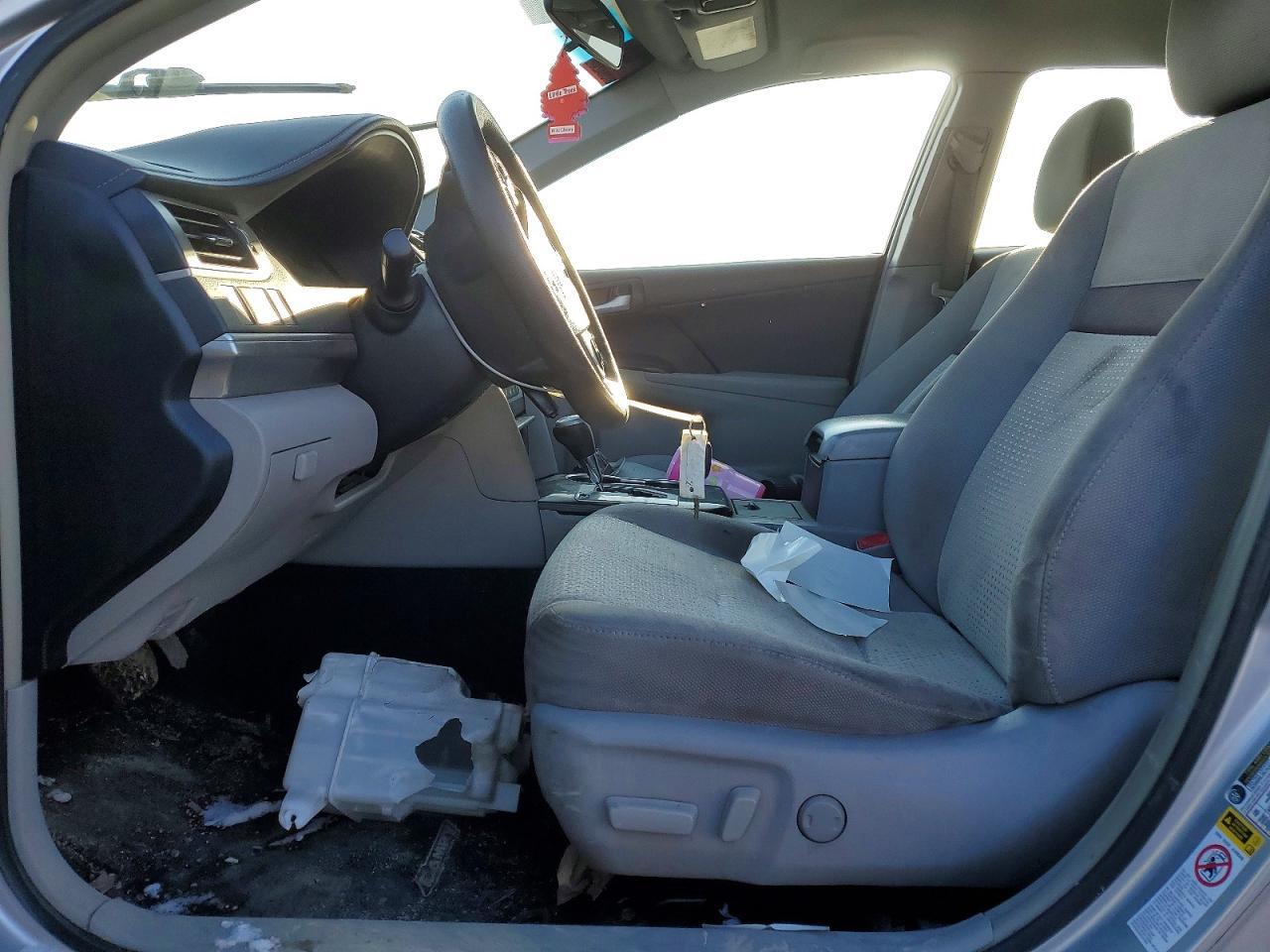 2014 Toyota Camry Le - Фото 7