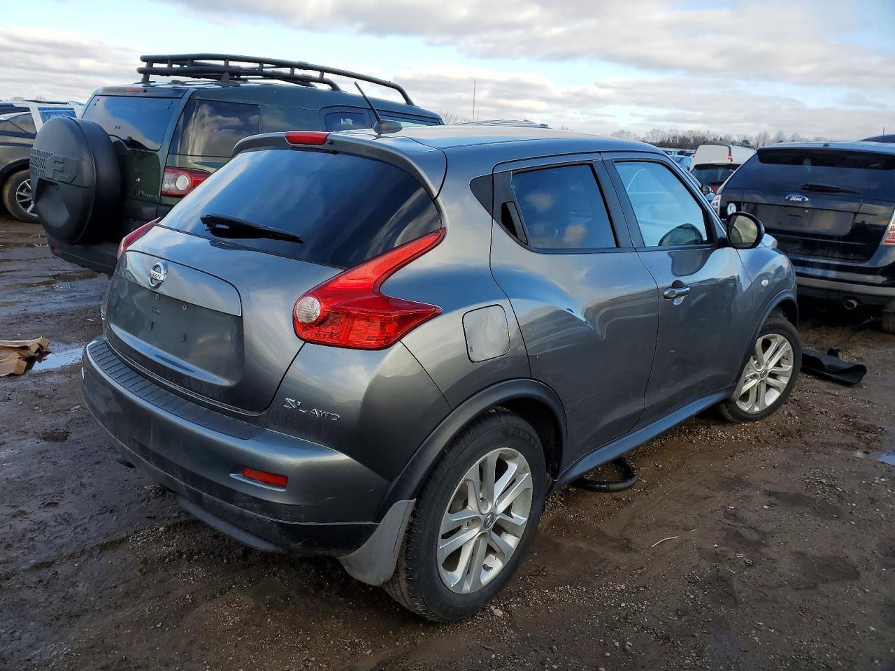 2011 Nissan Juke S - Image 3