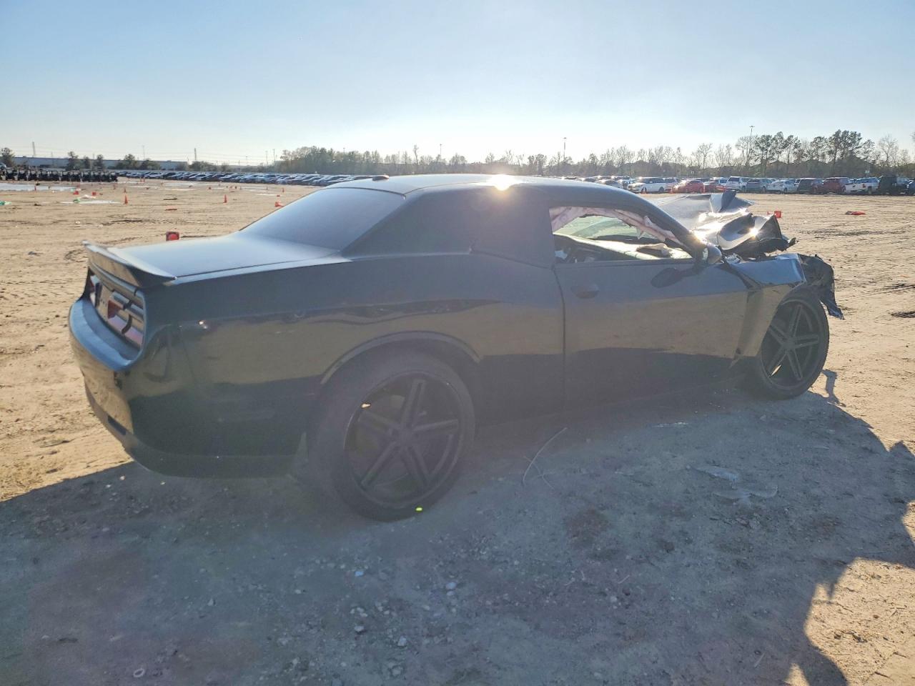 2019 Dodge Challenger Sxt - Image 3