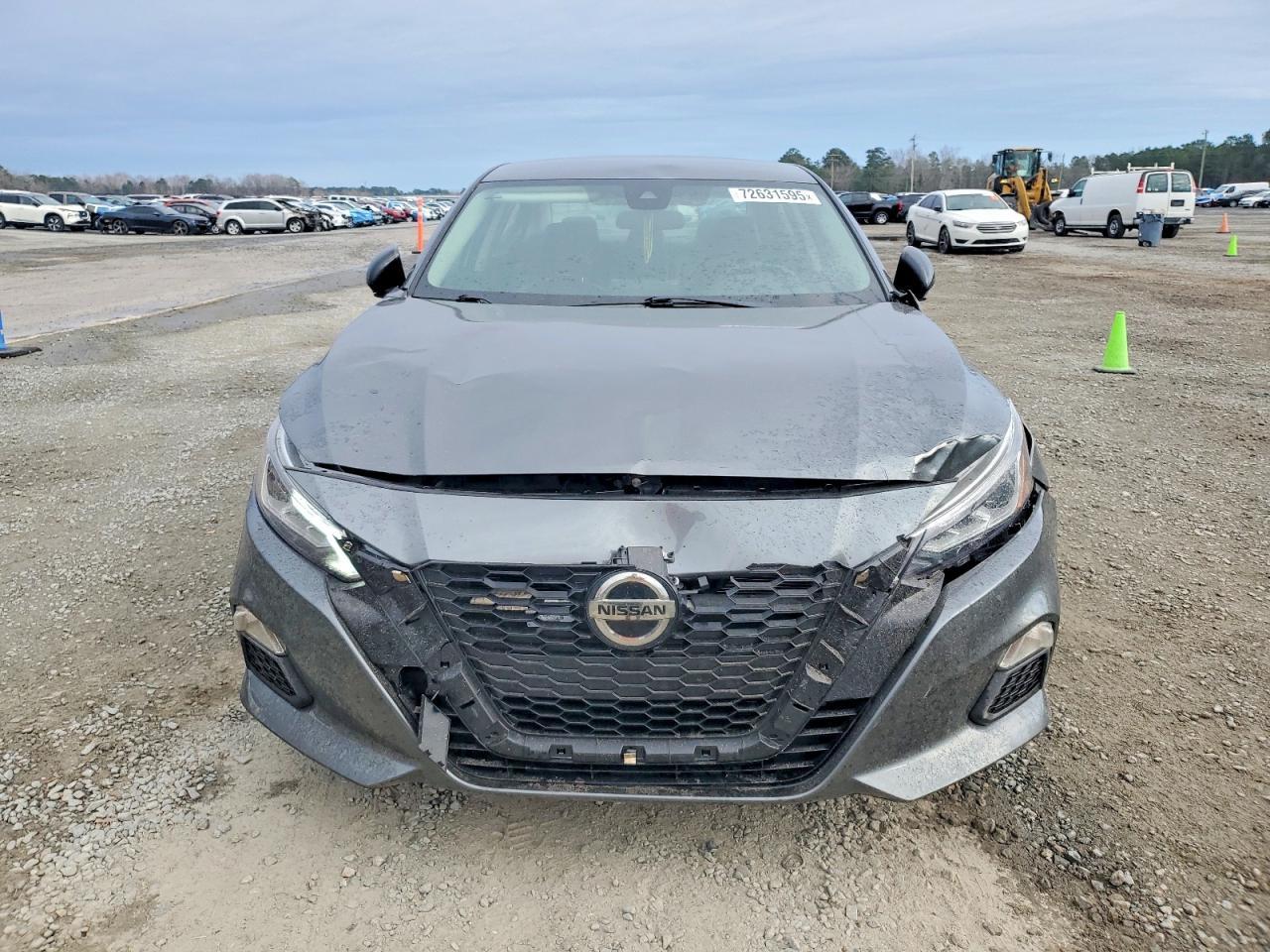 2020 Niss Altima Sr - Image 5