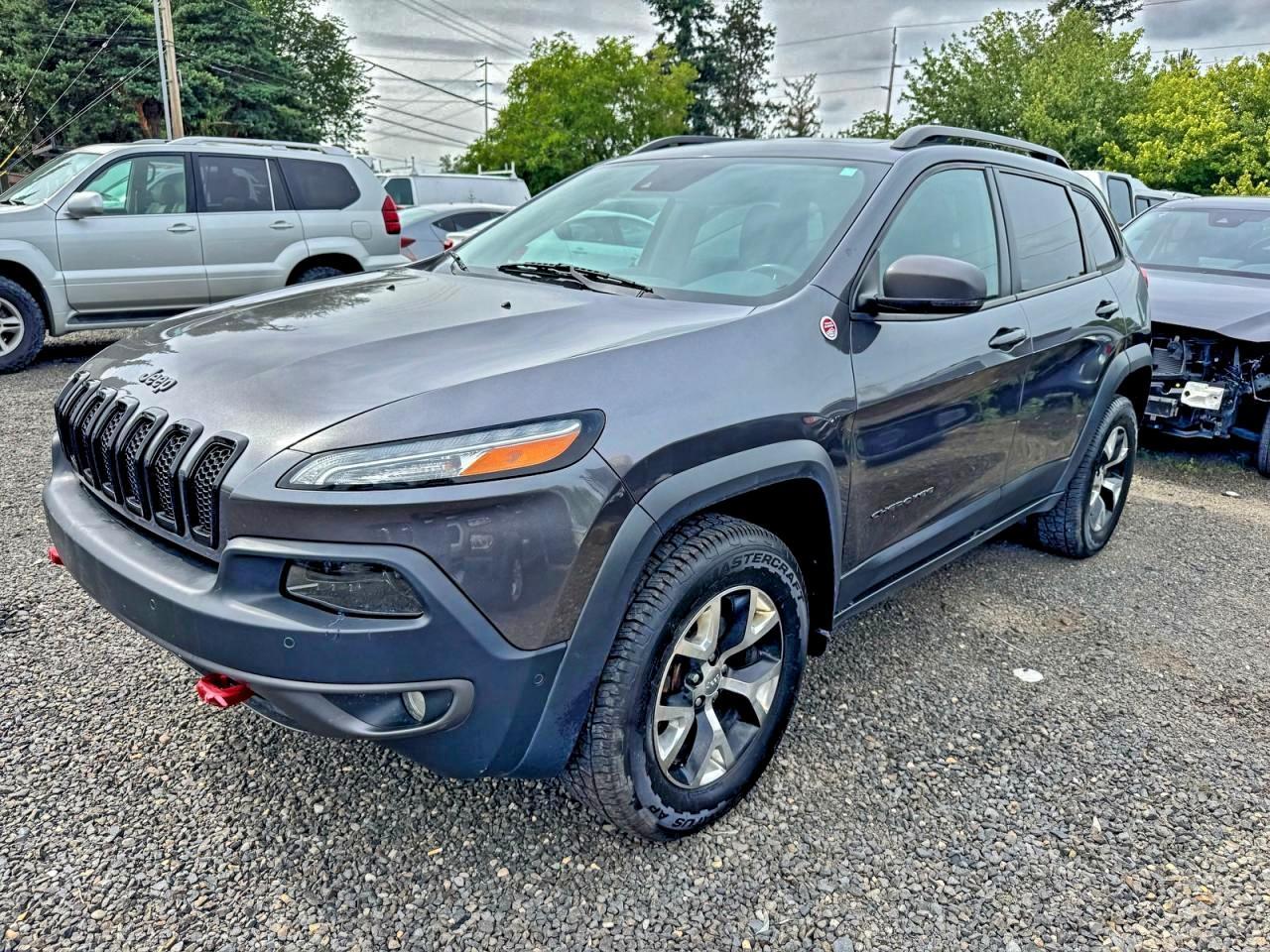 2018 Jeep Cherokee Trailhawk - Image 2