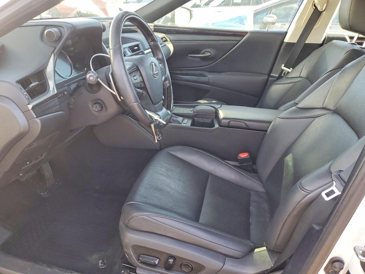 2021 Lexus Es - Image 7