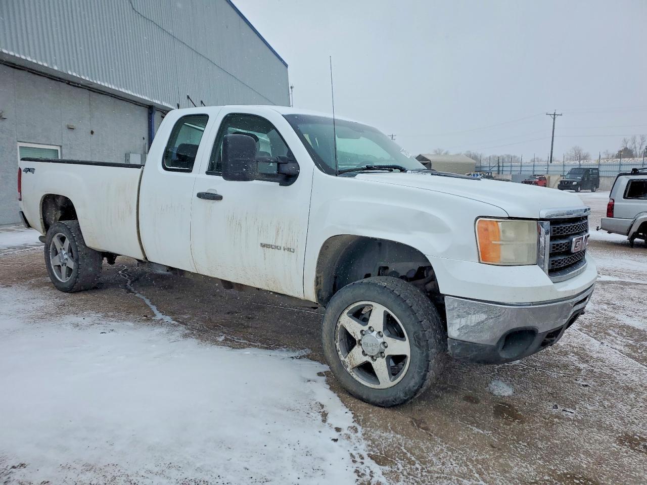 2011 GMC Sierra K2500 Heavy Duty - Image 4