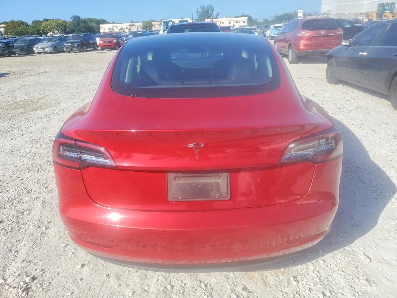 2023 Tesla Model 3 - Image 6