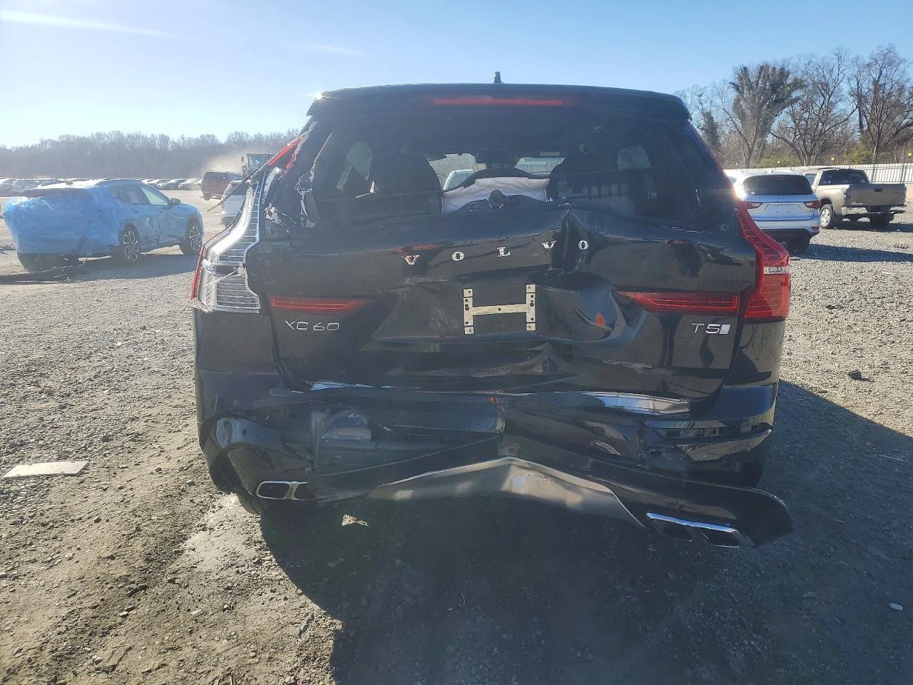 2021 Volvo Xc60 T5 R-Design - Фото 6