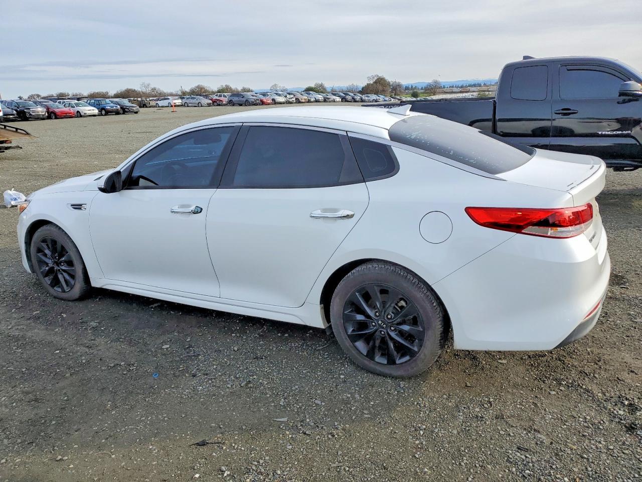 2016 Kia Optima Lx - Фото 2