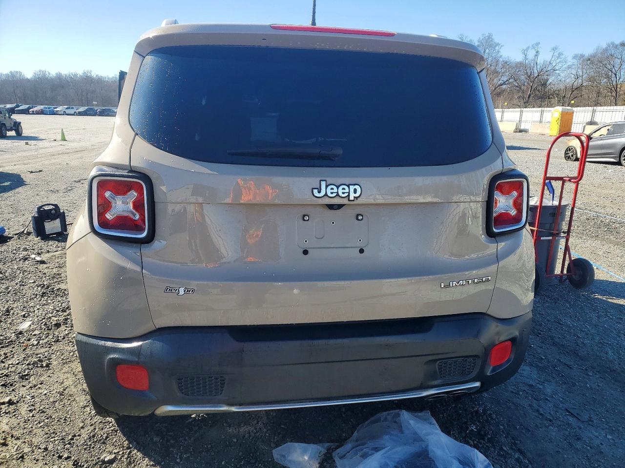 2016 Jeep Renegade Limited - Фото 6