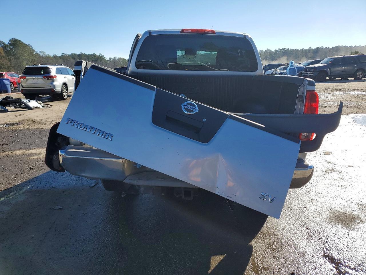 2011 Nissan Frontier S - Фото 6