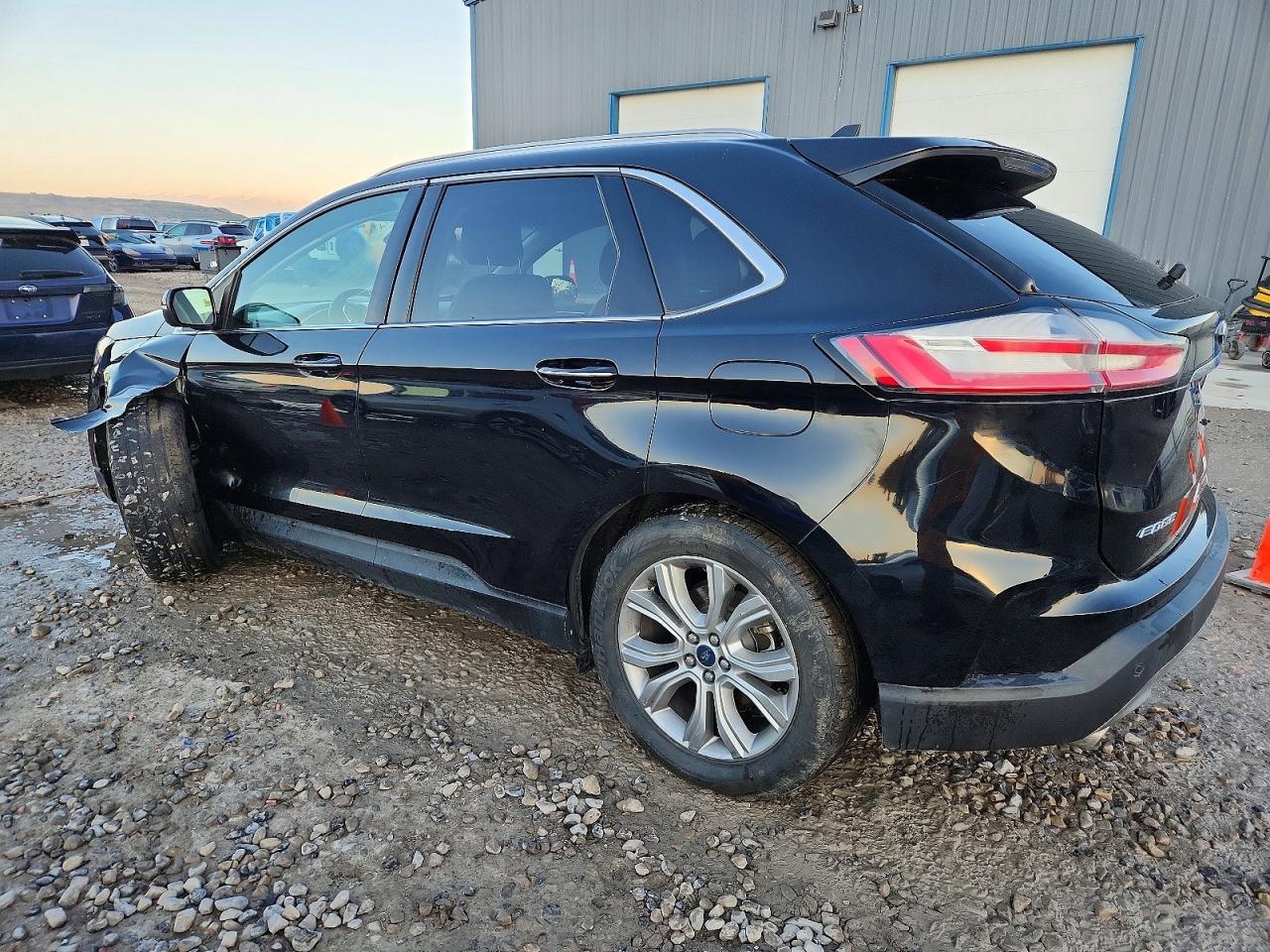 2019 Ford Edge Titanium - Фото 2