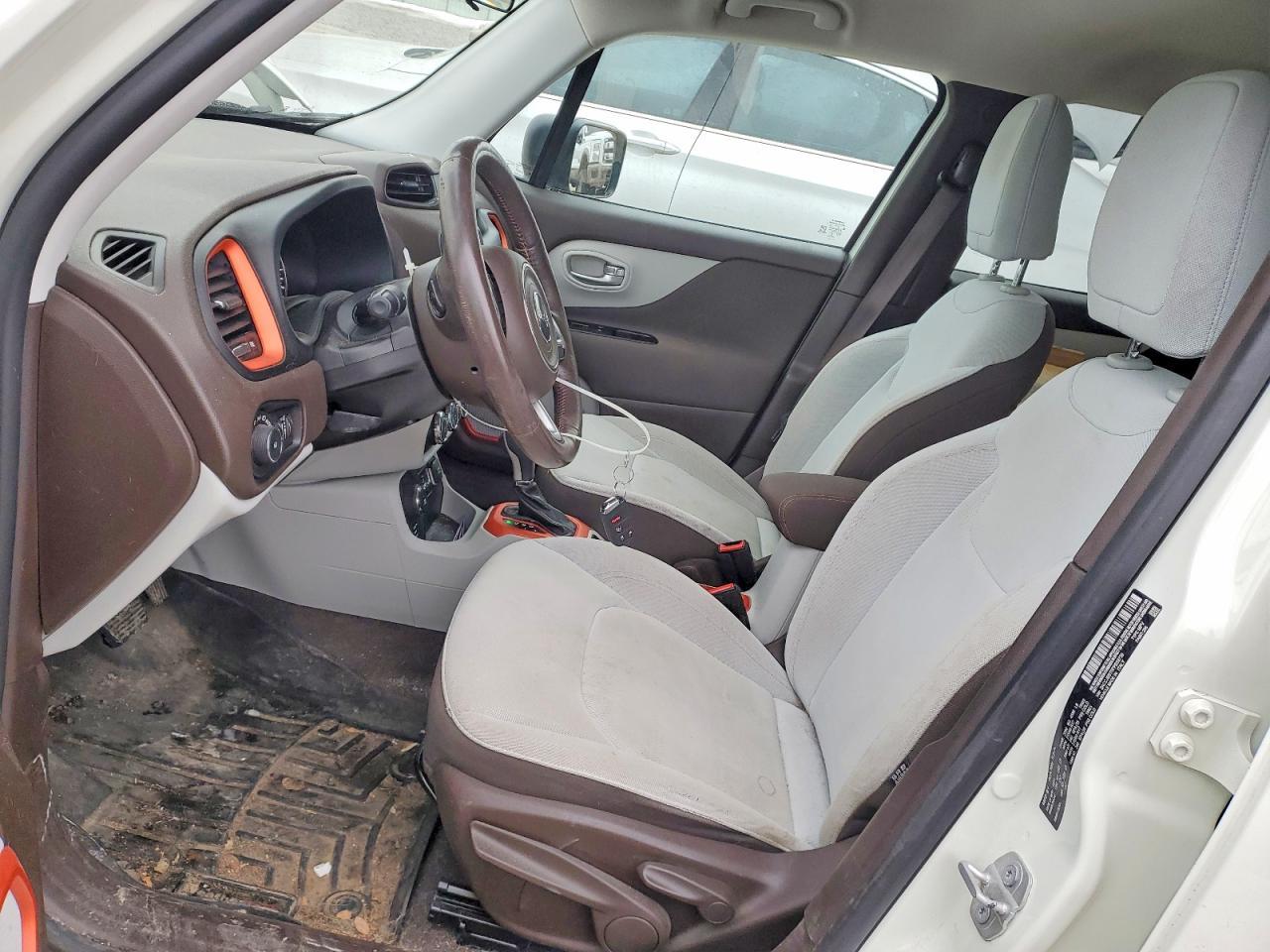 2015 Jeep Renegade Latitude - Фото 7