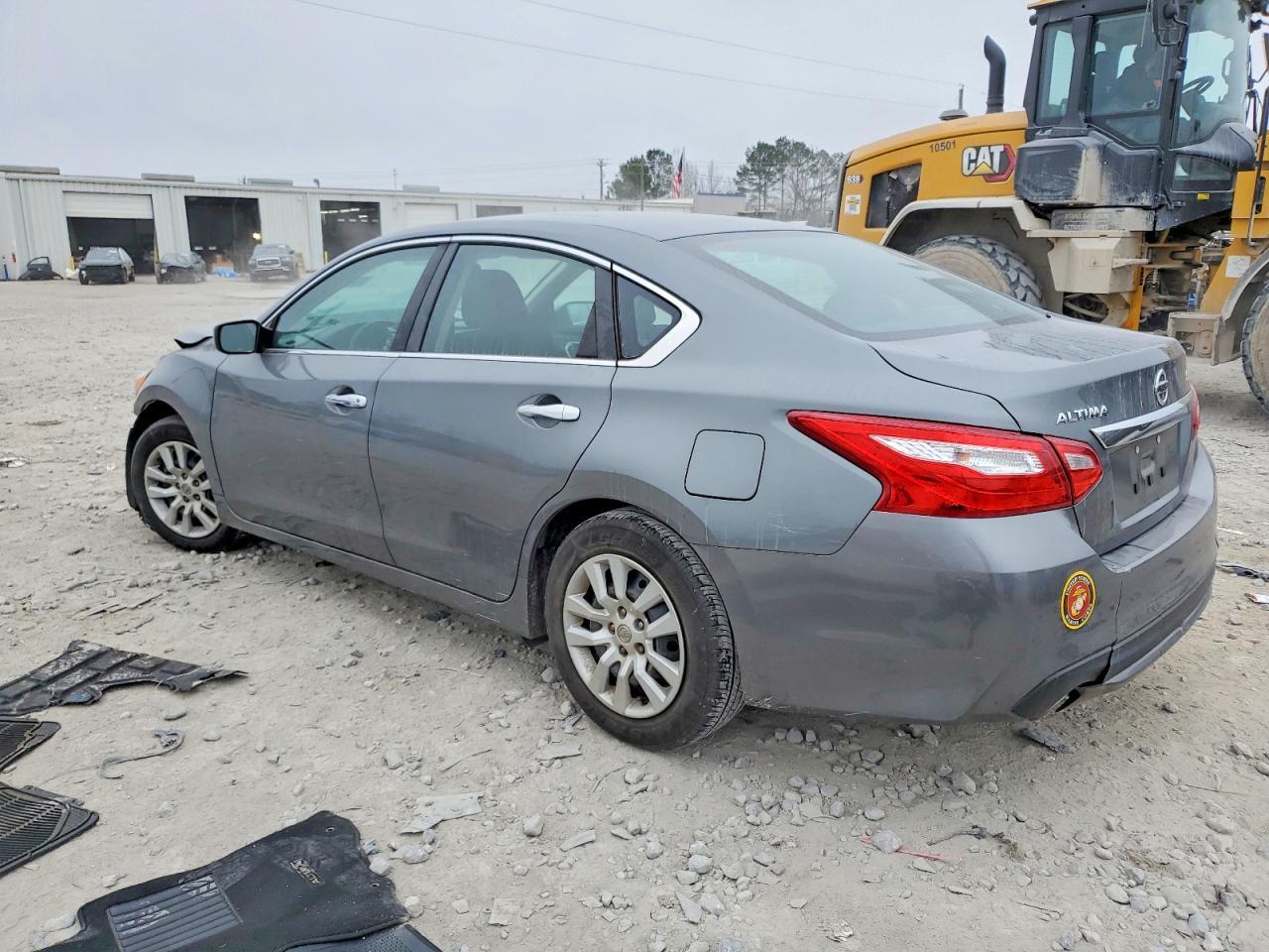 2017 Nissan Altima 2.5 - Фото 2