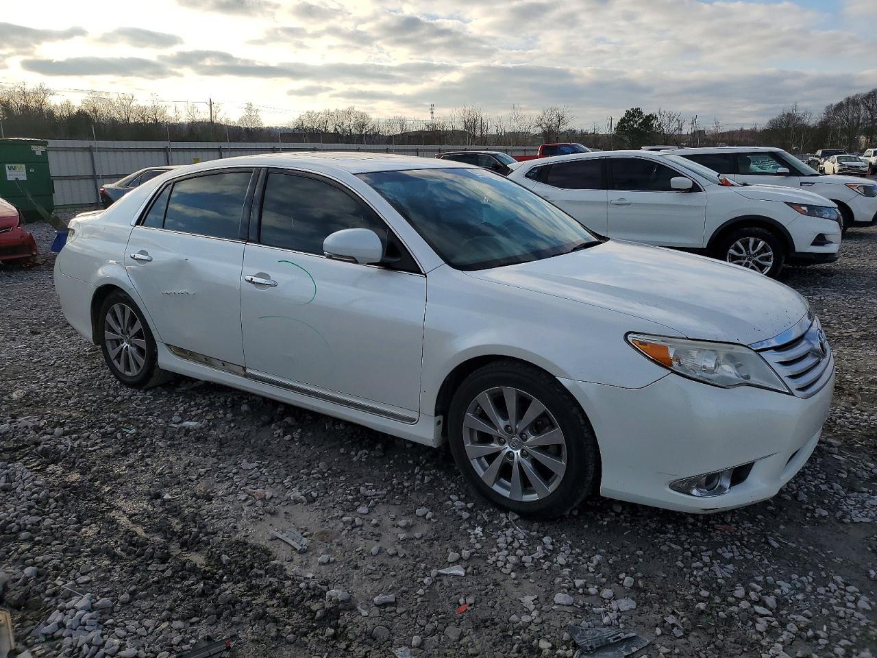 2011 Toyota Avalon Base - Фото 4