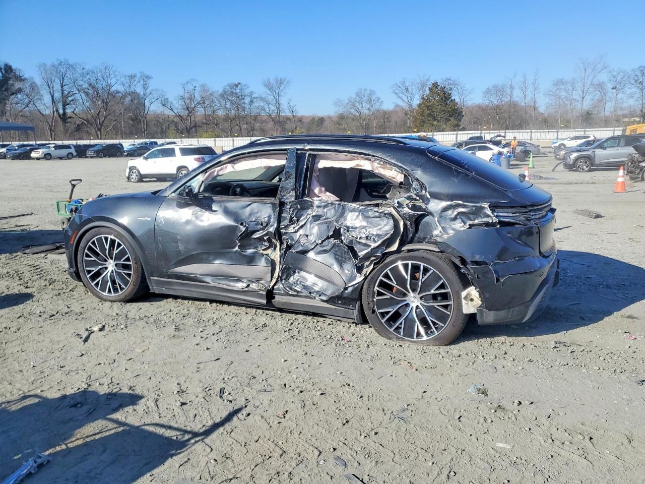 2024 Porsche Macan 4 - Image 2