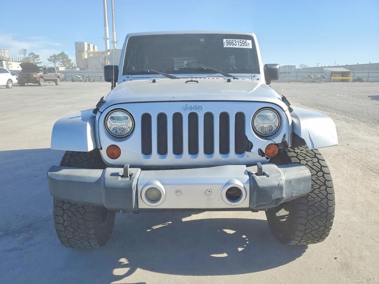 2008 Jeep Wrangler Unlimited Sahara - Image 5