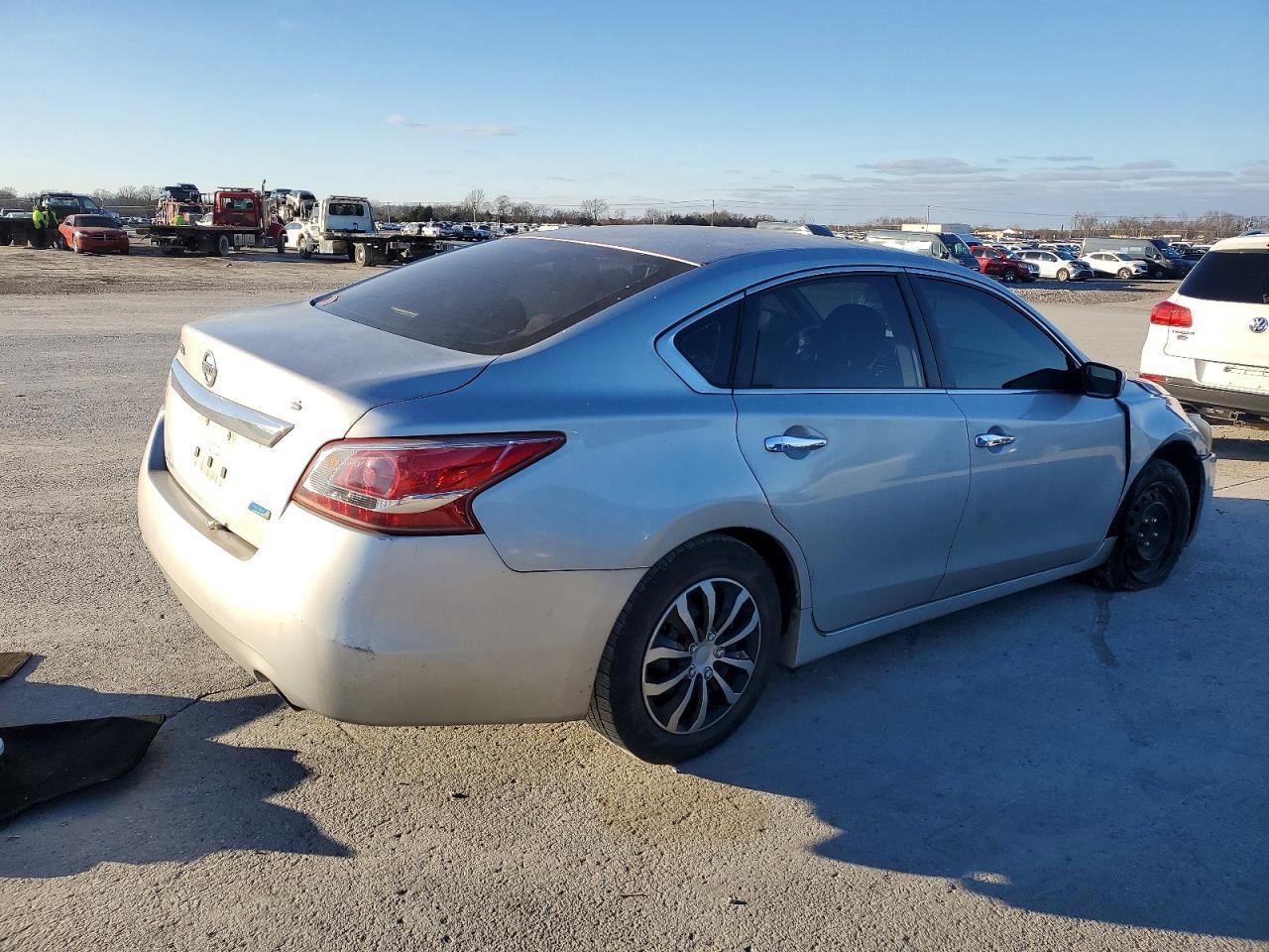 2013 Nissan Altima 2.5 - Фото 3