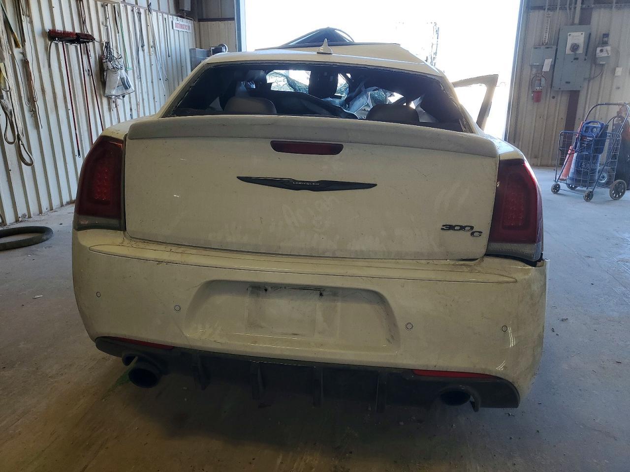 2023 Chrysler 300C - Image 6