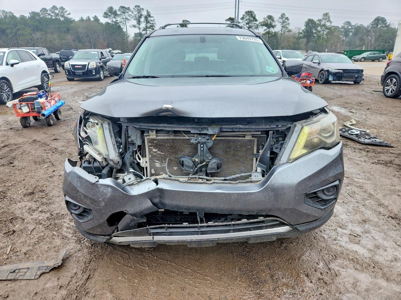 2019 Nissan Pathfinder S - Image 5