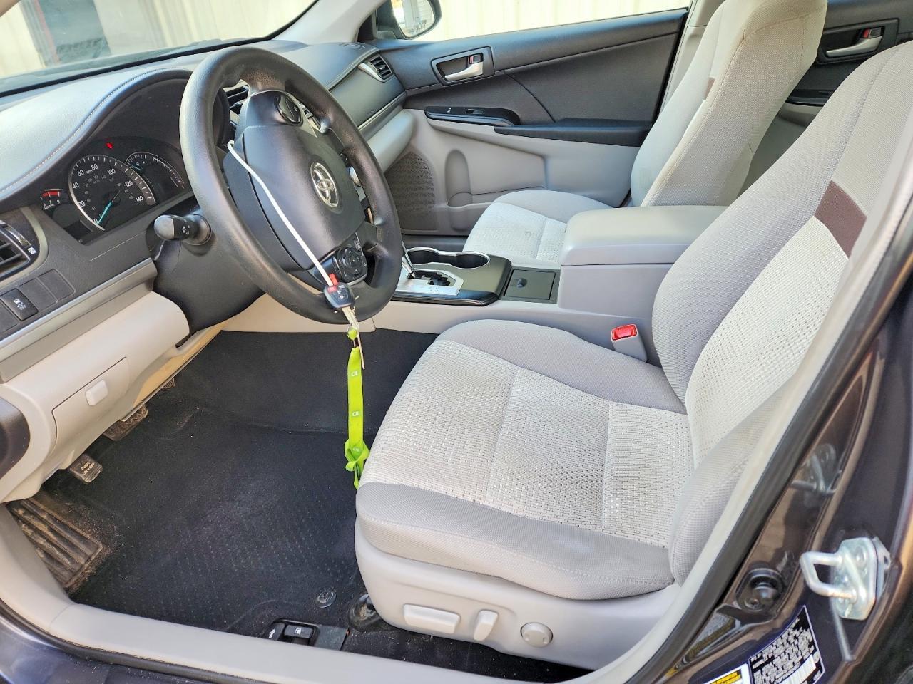 2012 Toyota Camry Base - Фото 7