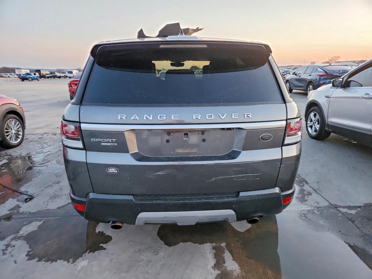 2017 Land Rover Range Rover Sport Hse - Image 6