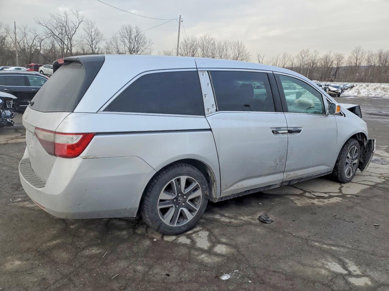 2013 Honda Odyssey Lx - Image 3
