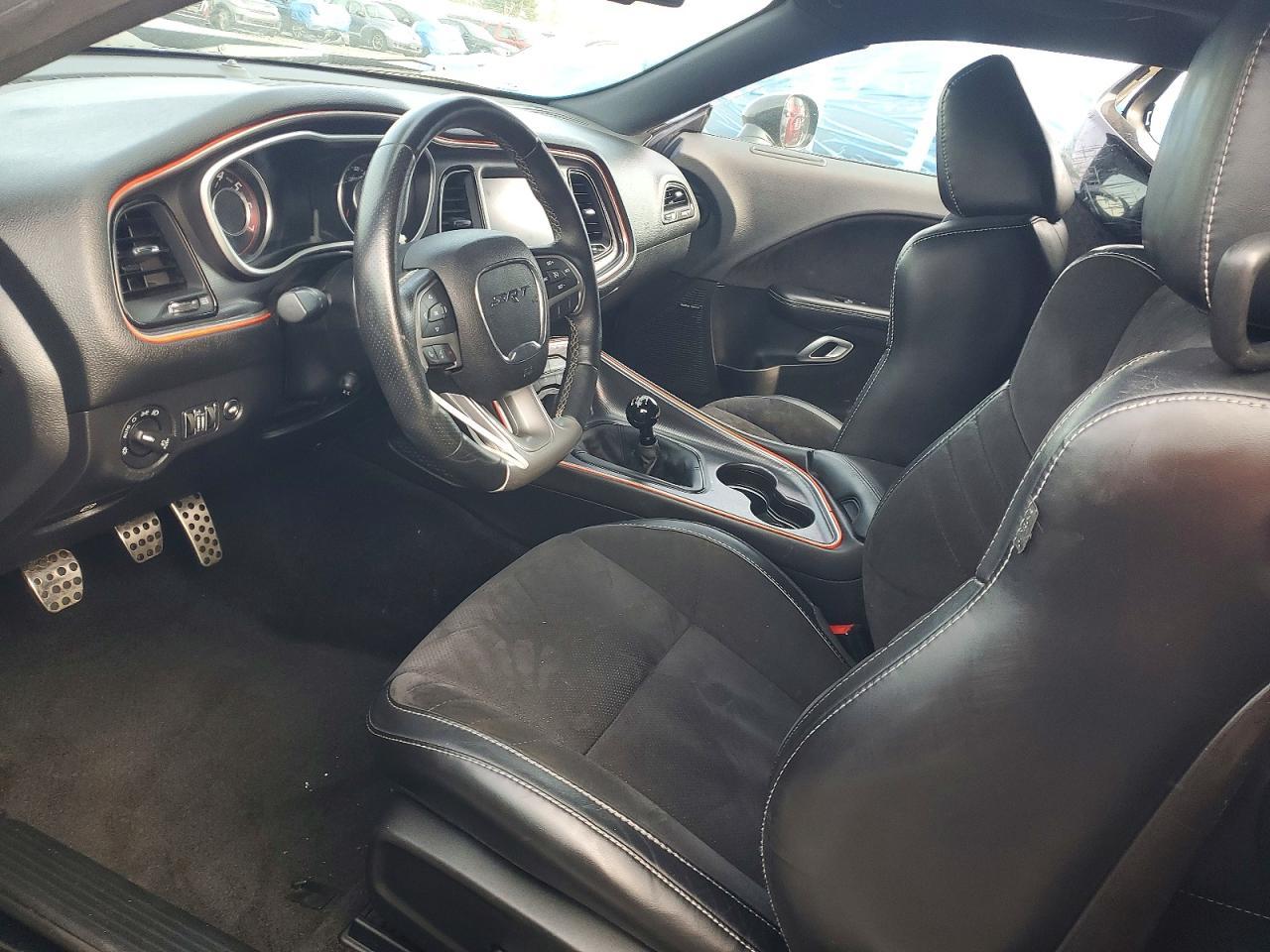 2015 Dodge Challenger Srt 392 - Image 7