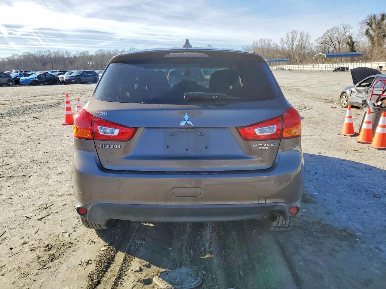 2017 Mitsubishi Outlander Sport Es - Image 6