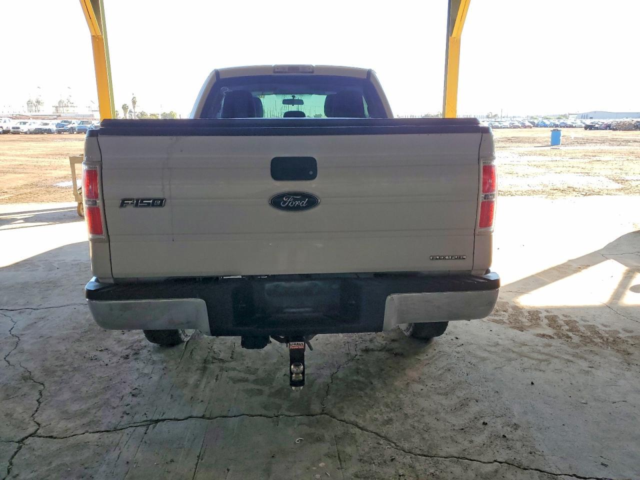 2014 Ford F150 Super Cab - Фото 6