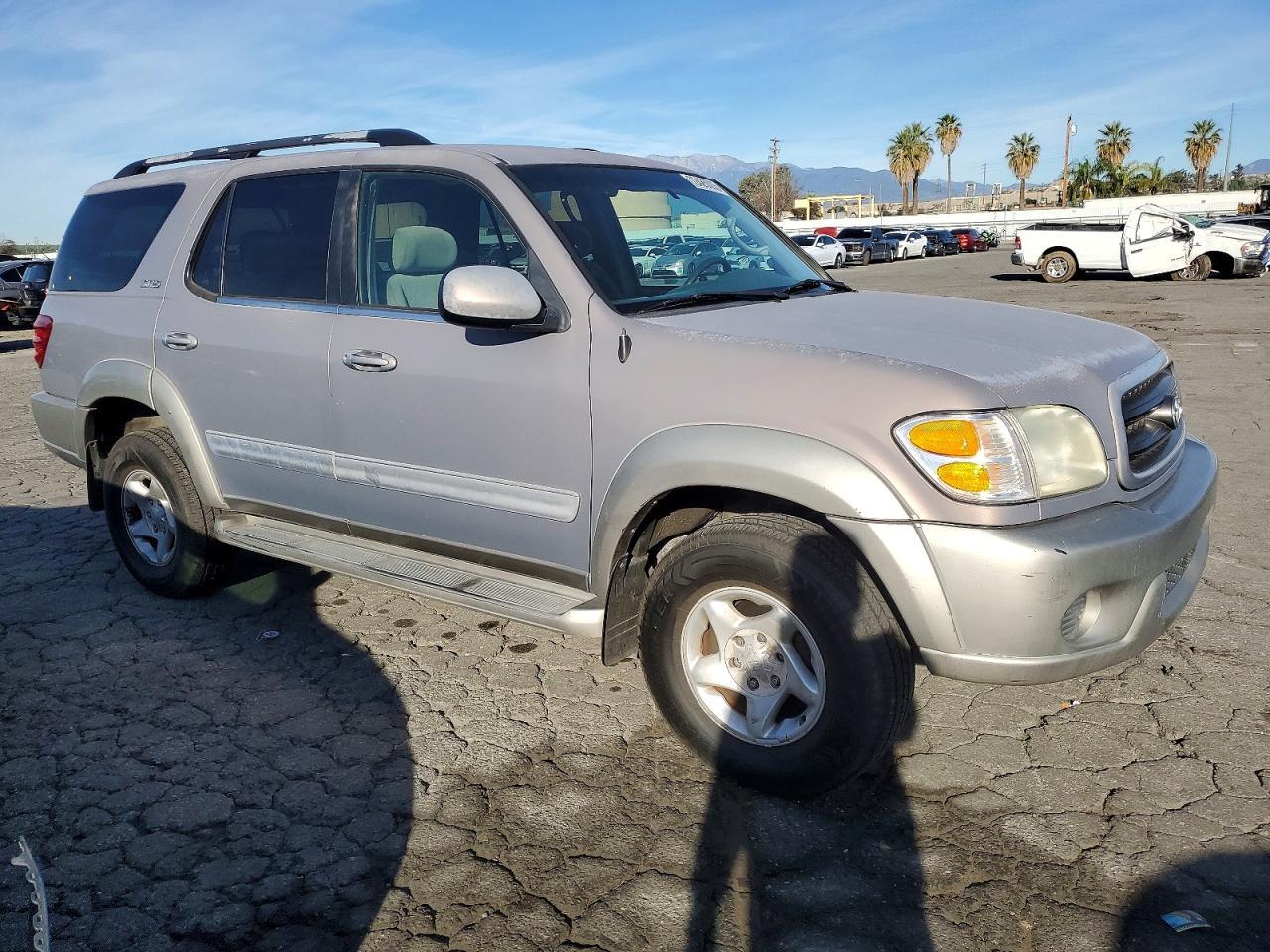 2002 Toyota Sequoia - Image 4