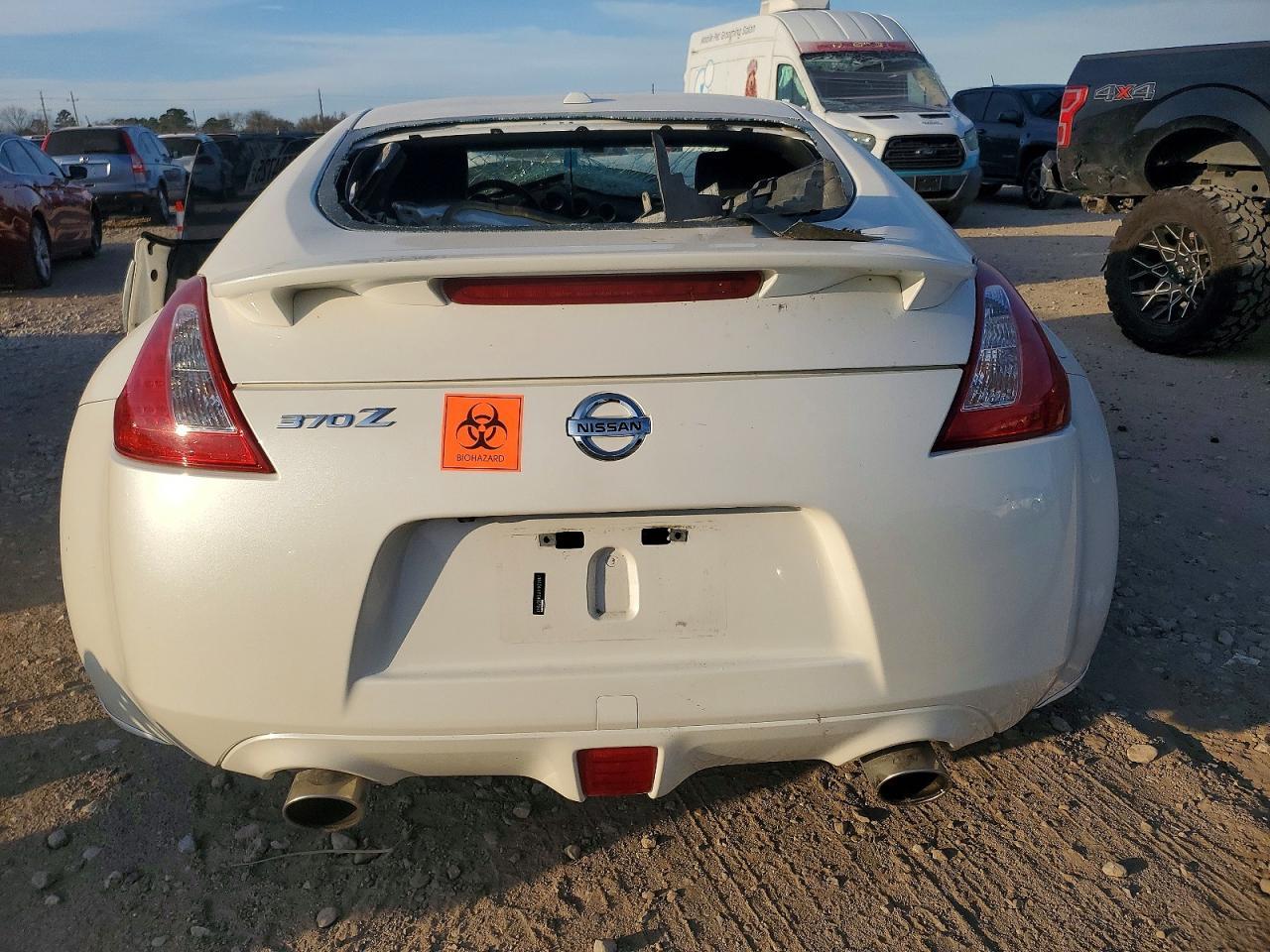 2016 Nissan 370Z Base - Фото 6