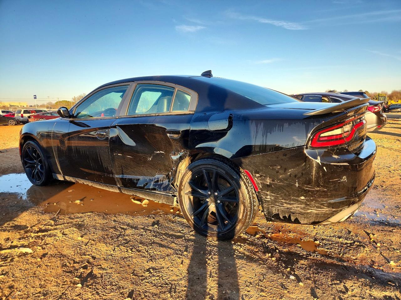 2016 Dodge Charger Sxt - Image 2