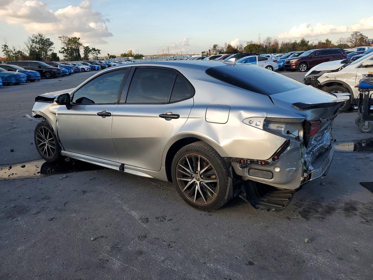 2023 Toyota Camry Se Night Shade - Фото 2