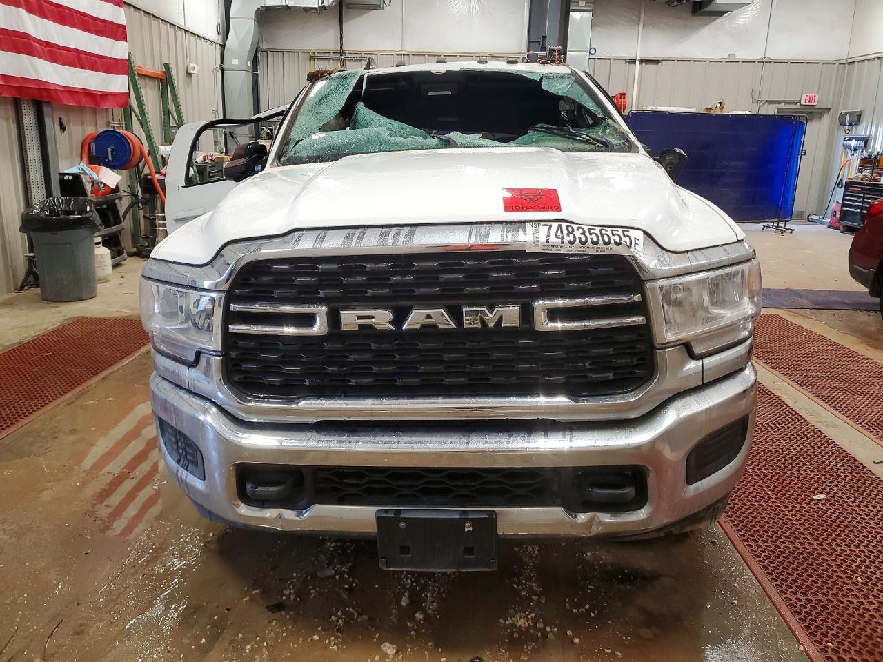 2022 Ram 3500 Big Horn/Lone Star - Фото 5