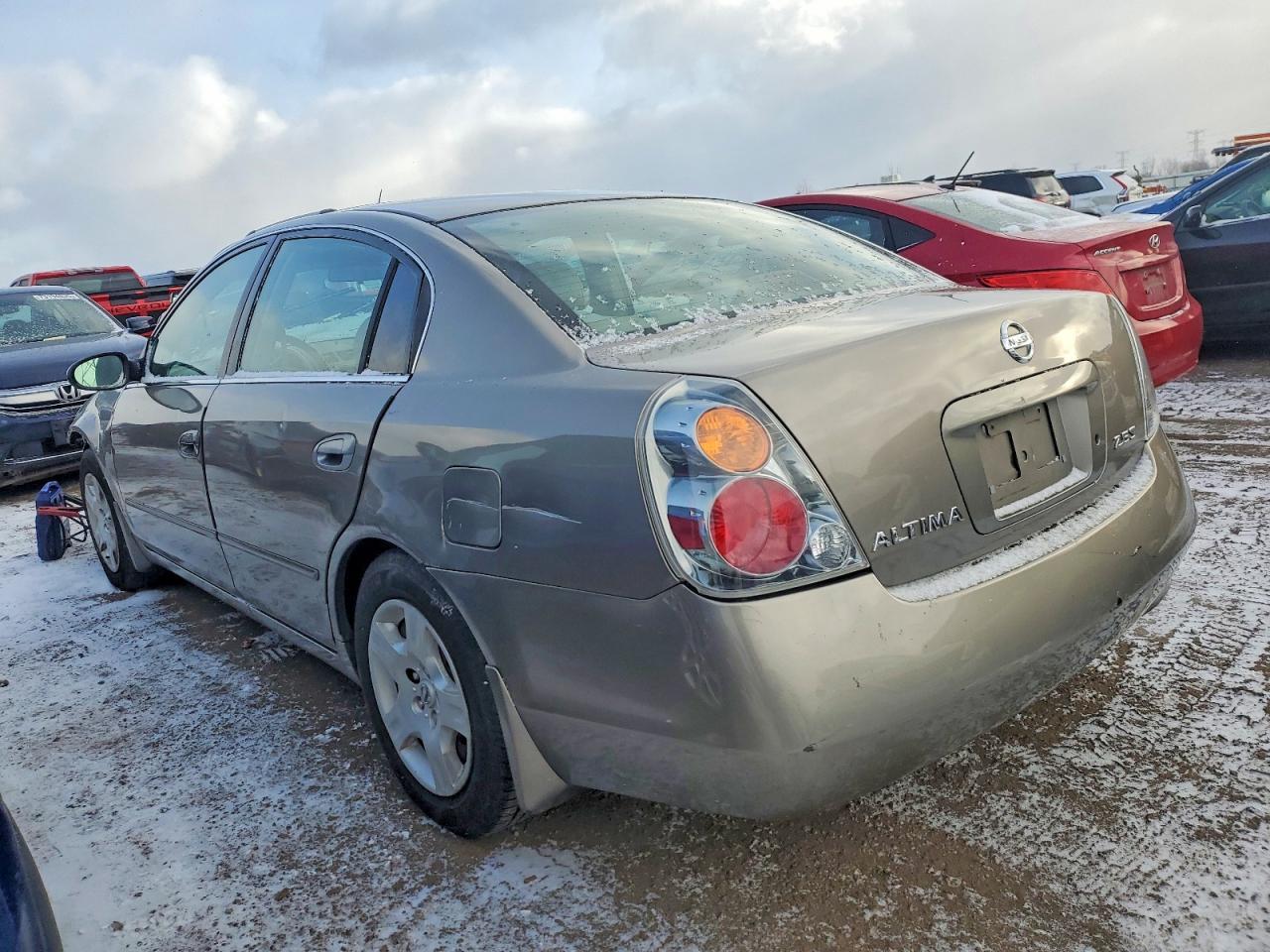 2004 Nissan Altima 2.5 - Фото 2