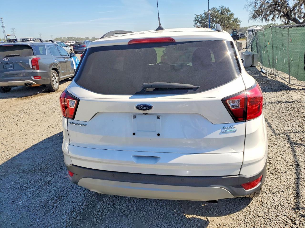 2019 Ford Escape Sel - Фото 6