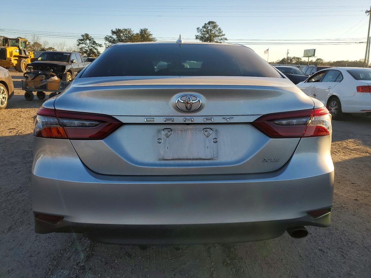 2024 Toyota Camry Xle - Фото 6