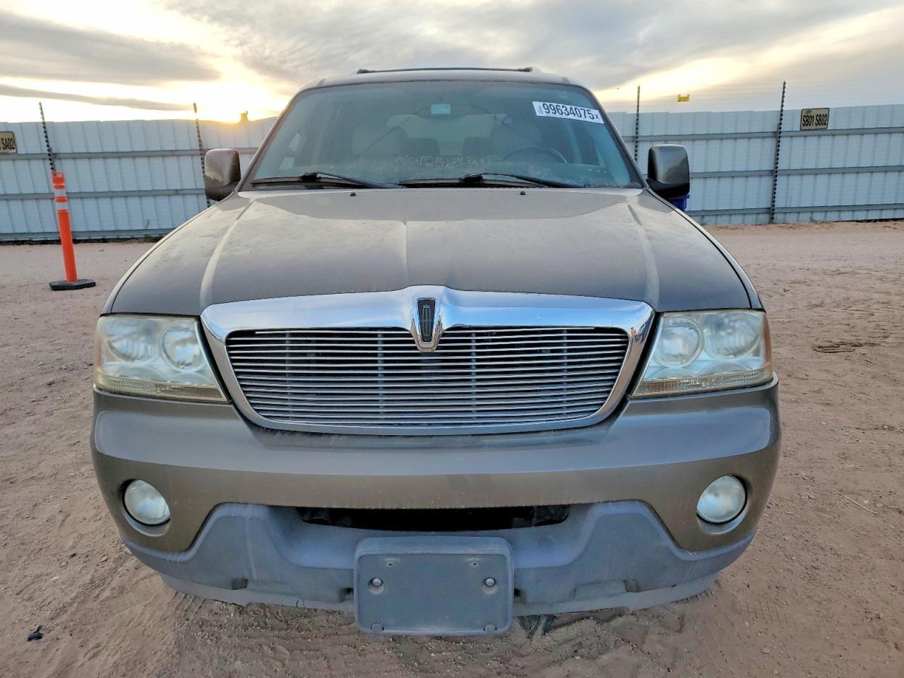 2004 Lincoln Aviator - Image 5