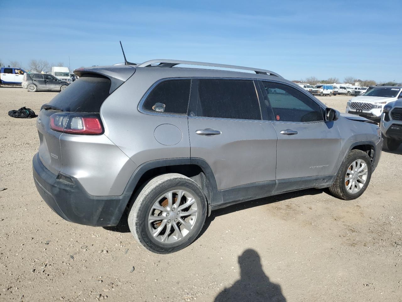 2019 Jeep Cherokee Latitude - Фото 3