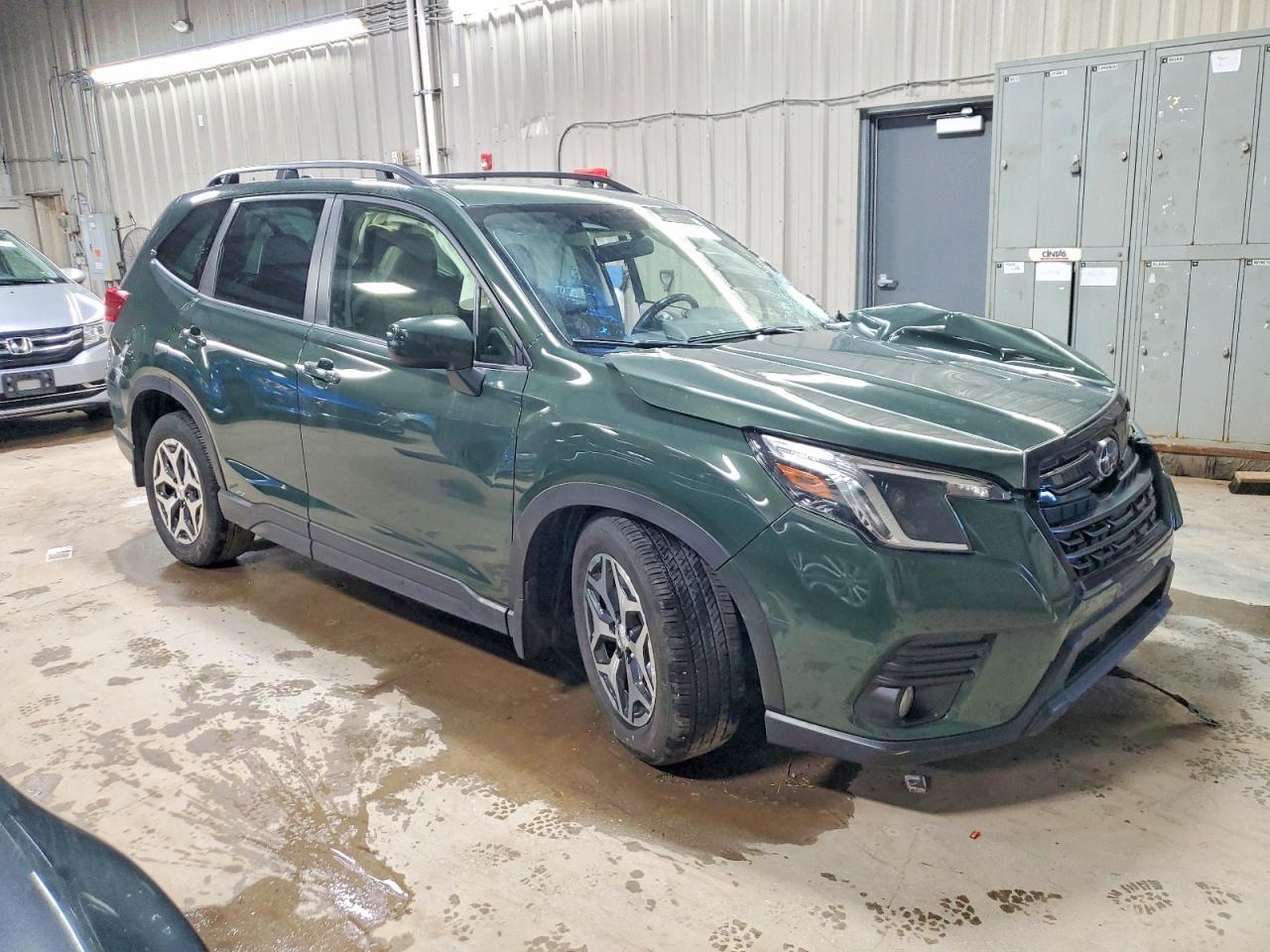 2023 Subaru Forester Premium - Фото 4