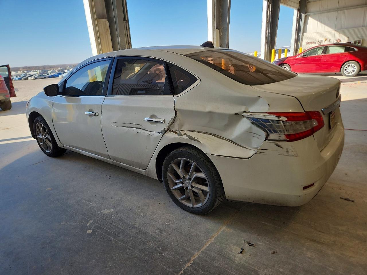 2014 Nissan Sentra S - Фото 2