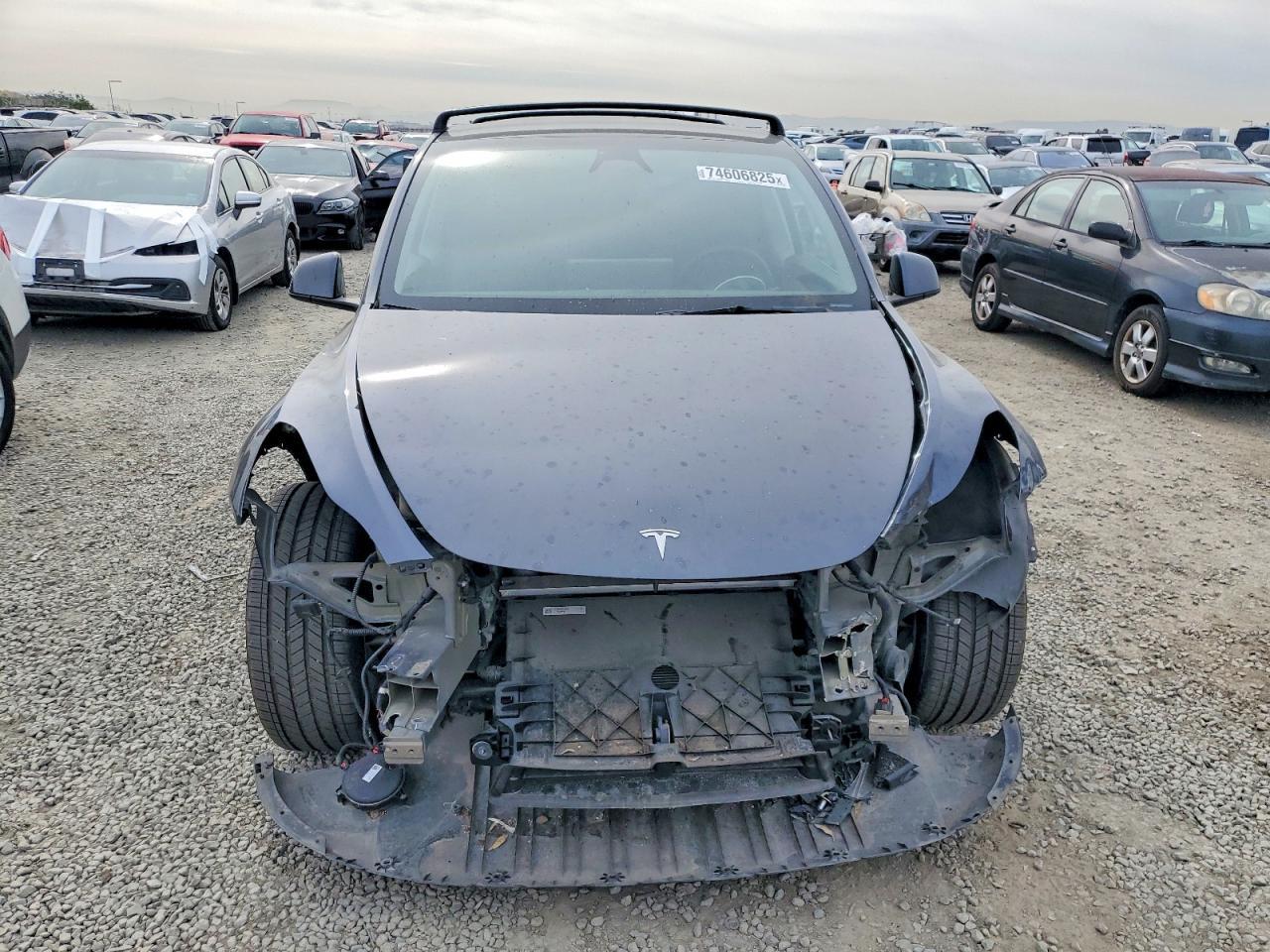 2023 Tesla Model Y - Image 5