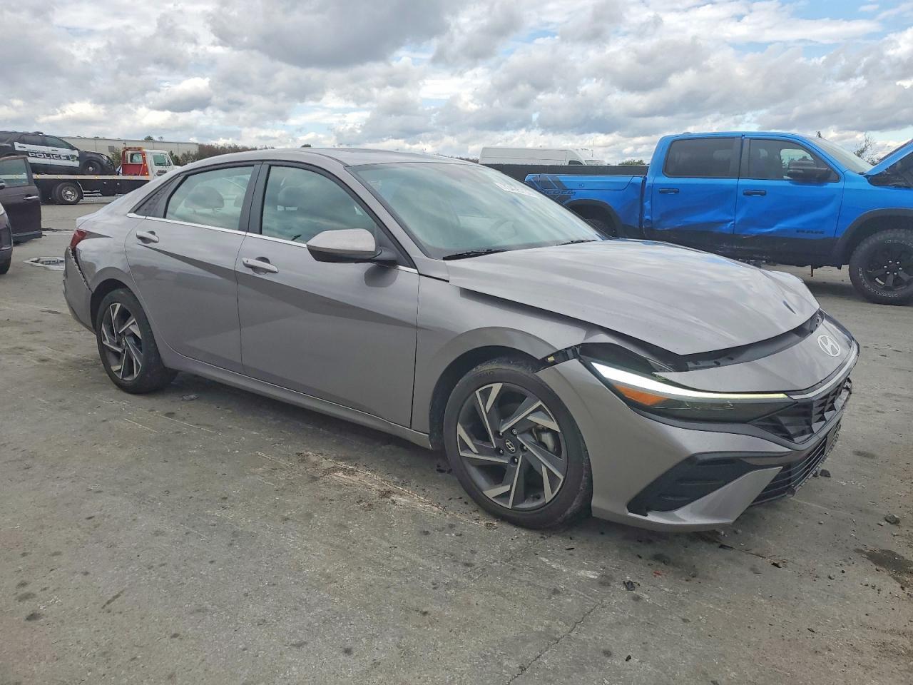 2024 Hyundai Elantra Sel - Image 4