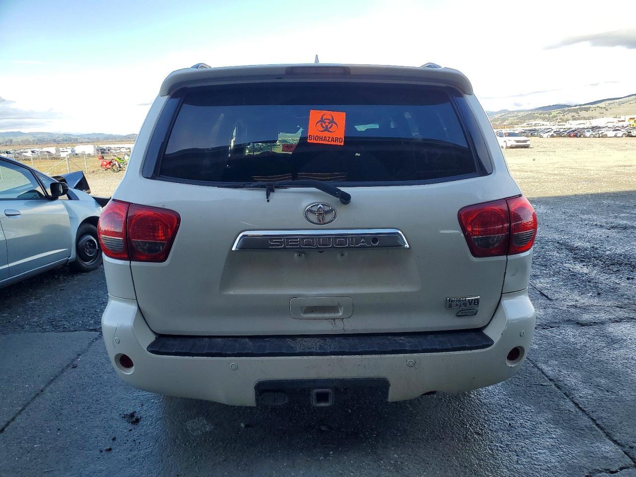 2011 Toyota Sequoia Platinum - Image 6