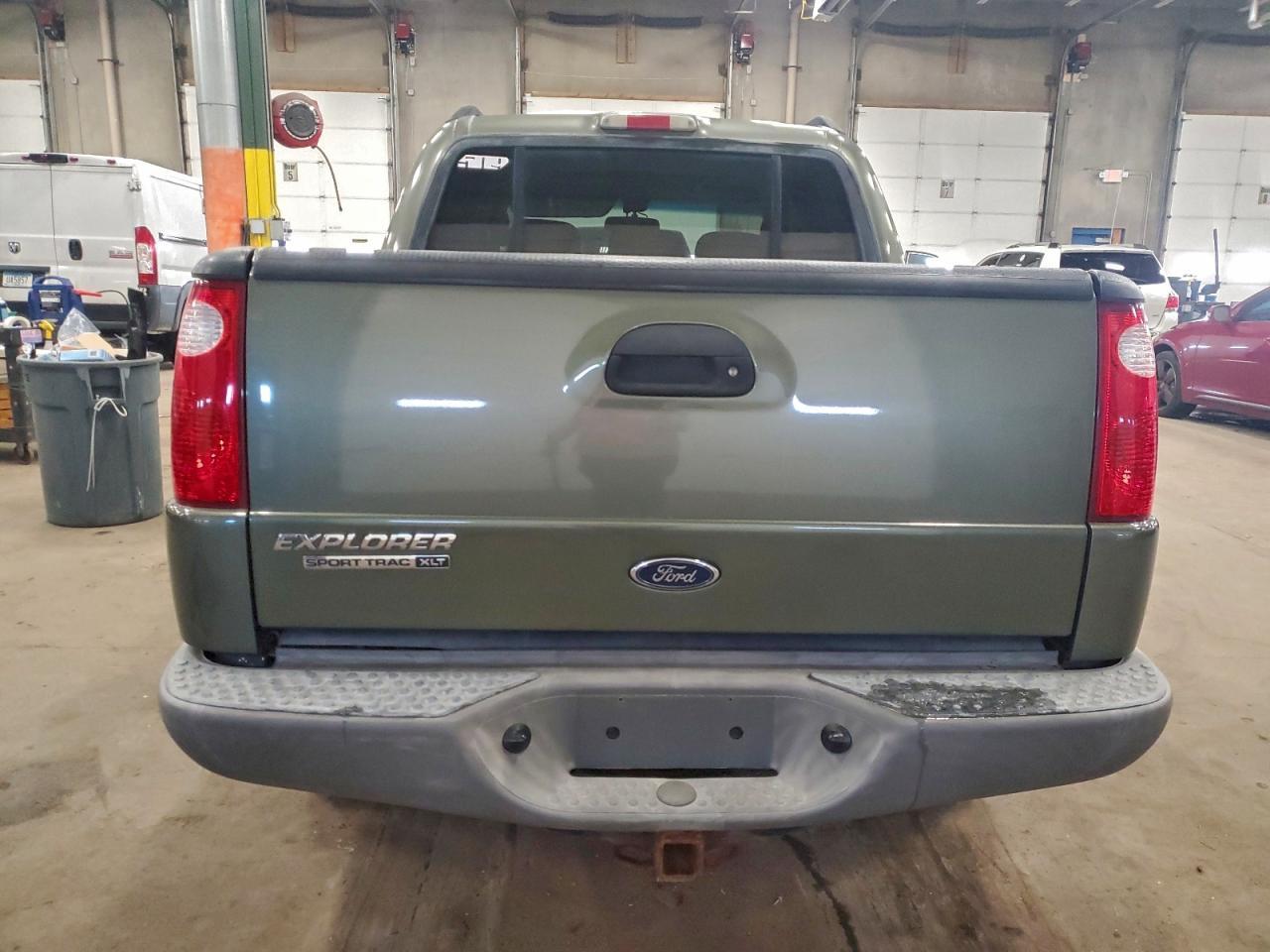 2003 Ford Explorer Sport Trac - Image 6