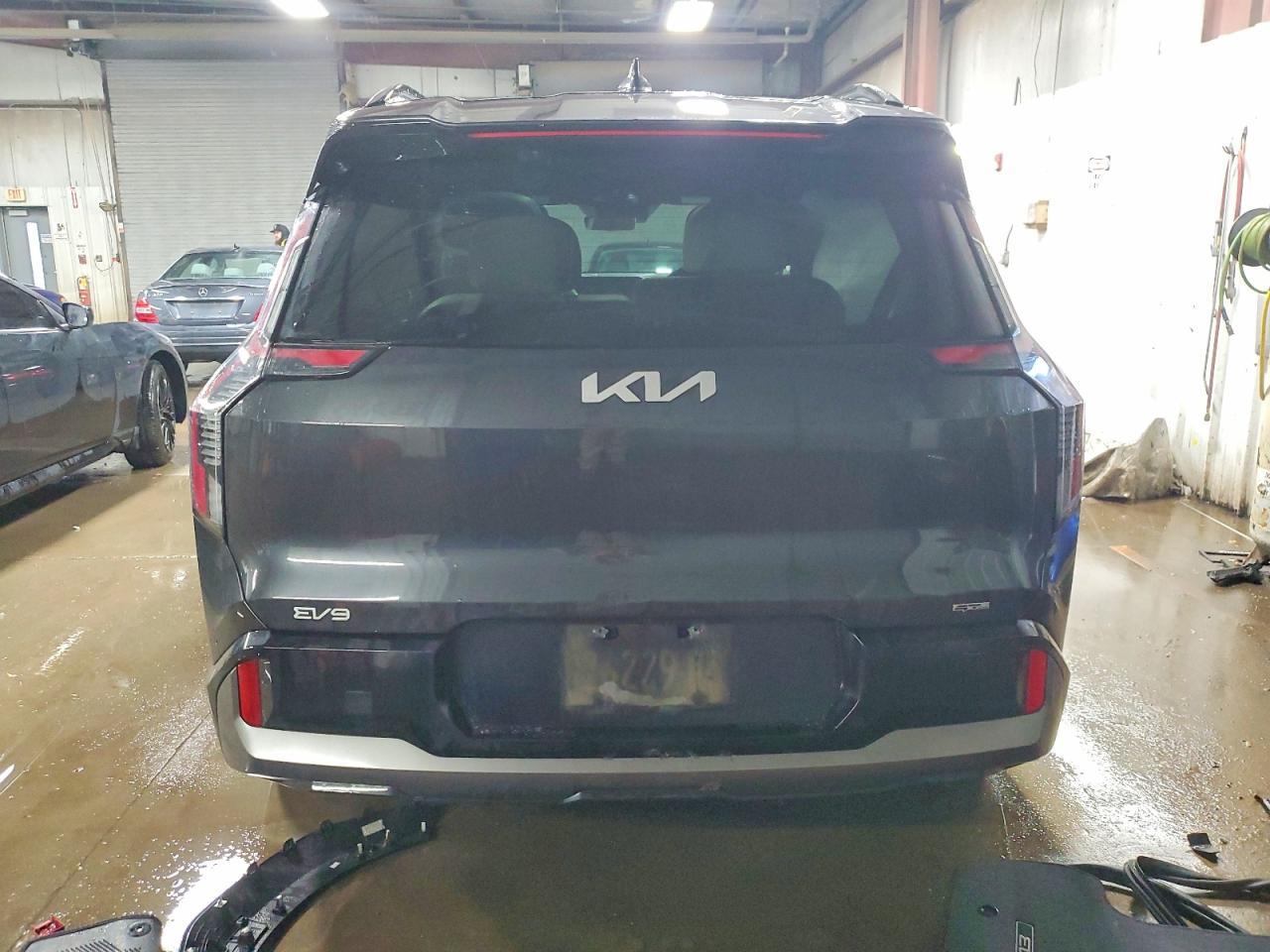 2024 Kia Ev9 Gt-Line - Image 6